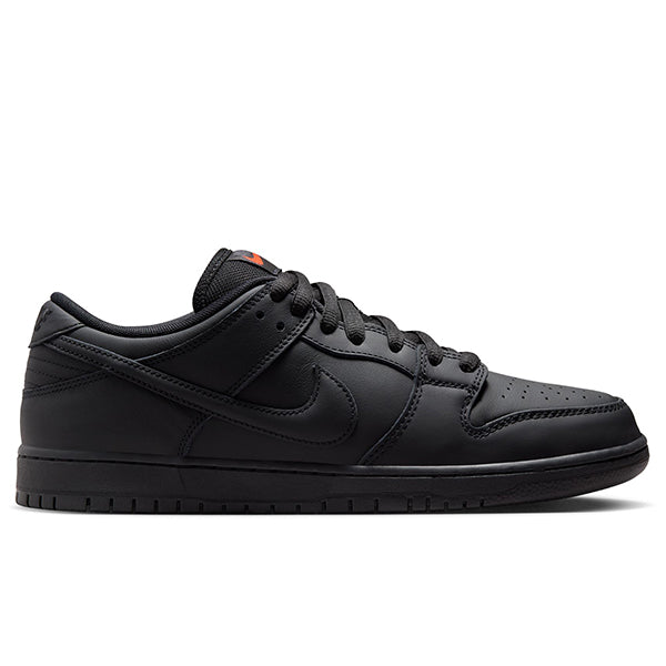 Nike sb dunk low all black on sale