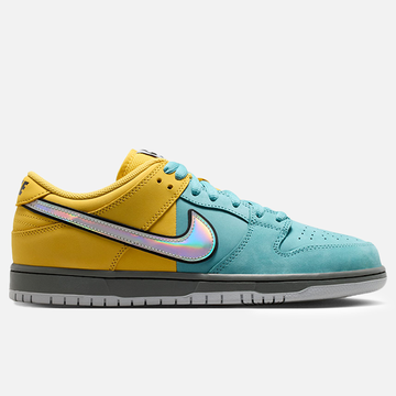 Nike SB Dunk Low Pro