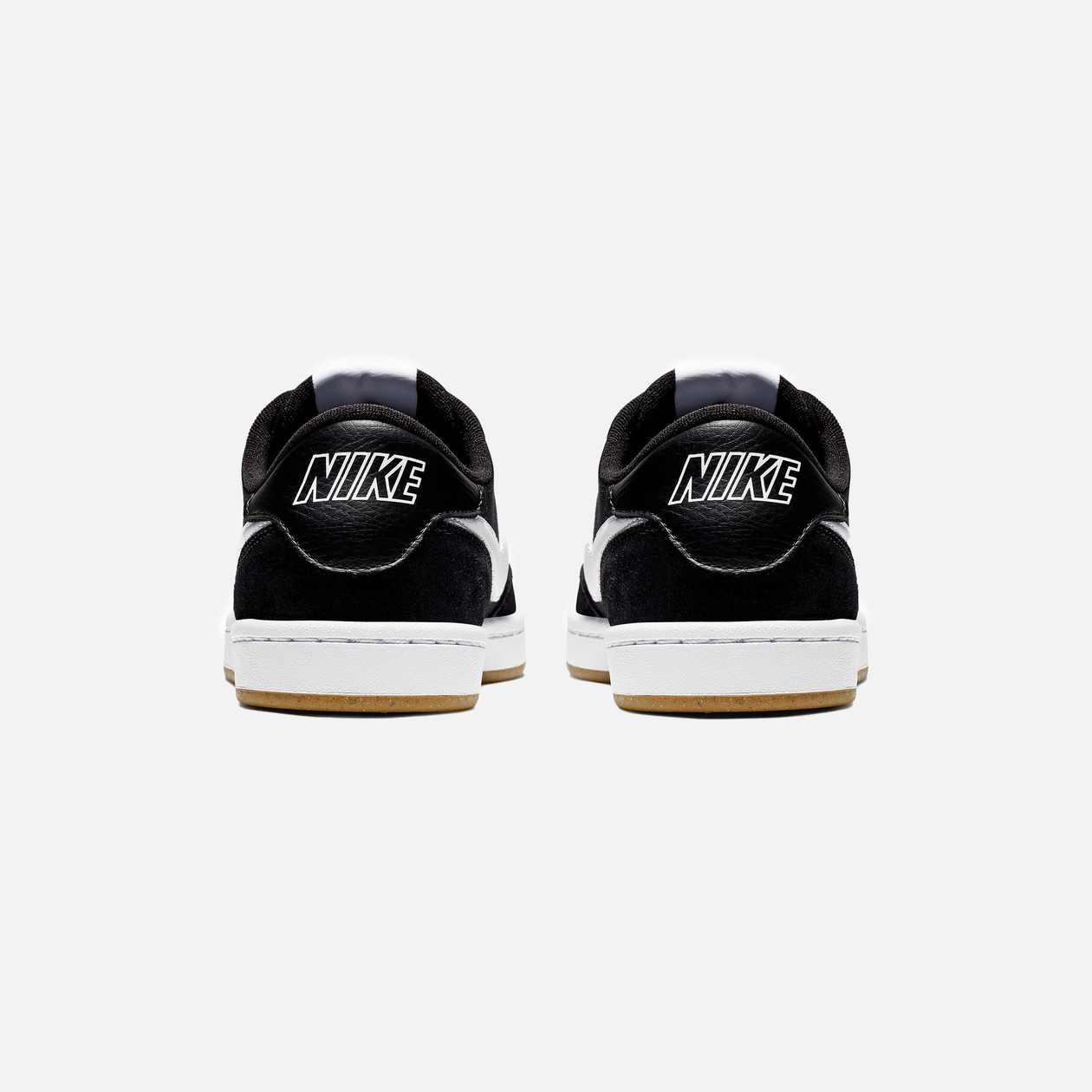 Nike SB FC Standard
