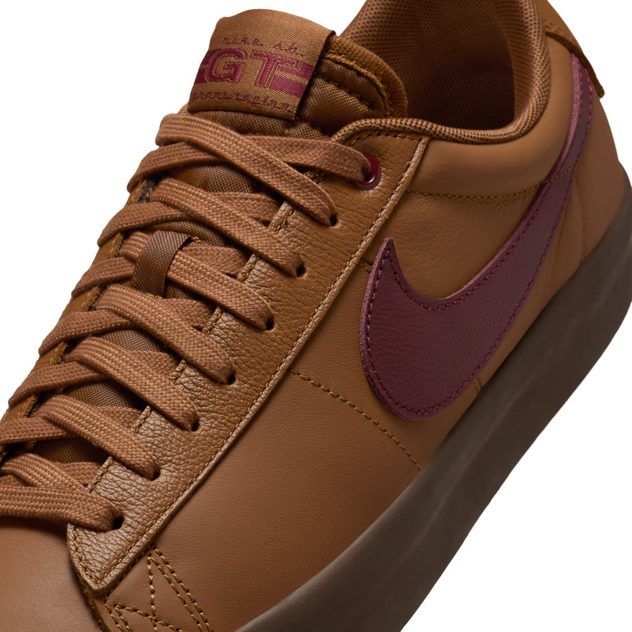 Nike SB Zoom Blazer Low Pro GT