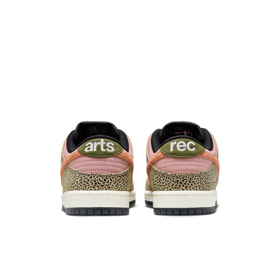 Nike SB Dunk Low Pro QS