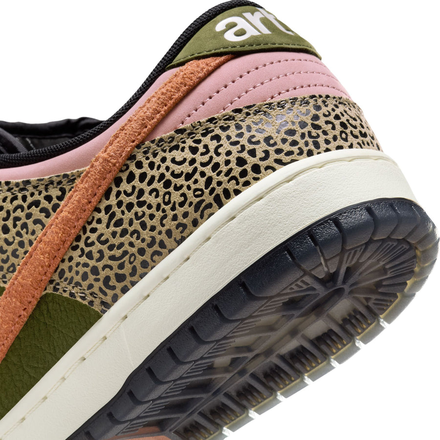 Nike SB Dunk Low Pro QS