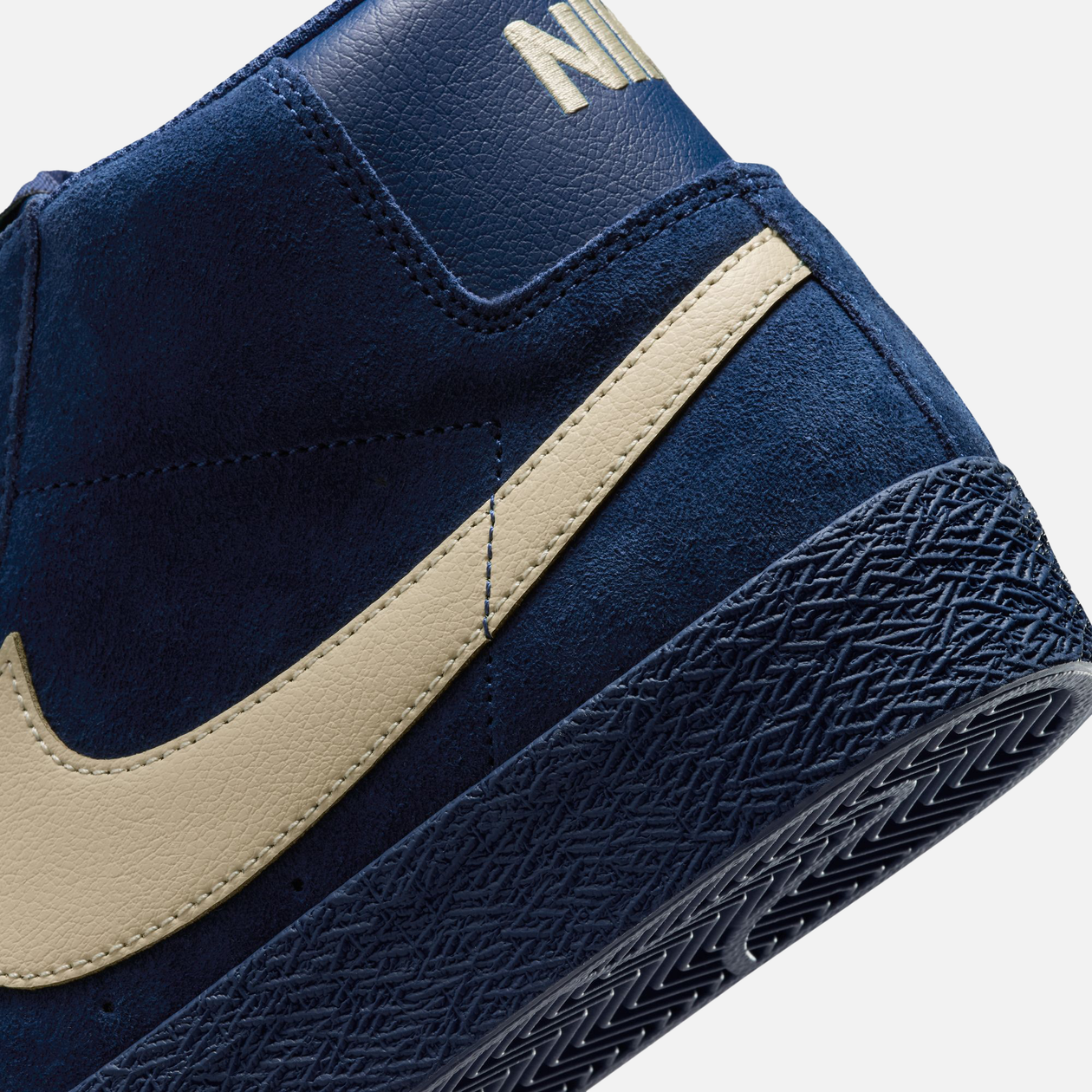 Nike SB Zoom Blazer Mid
