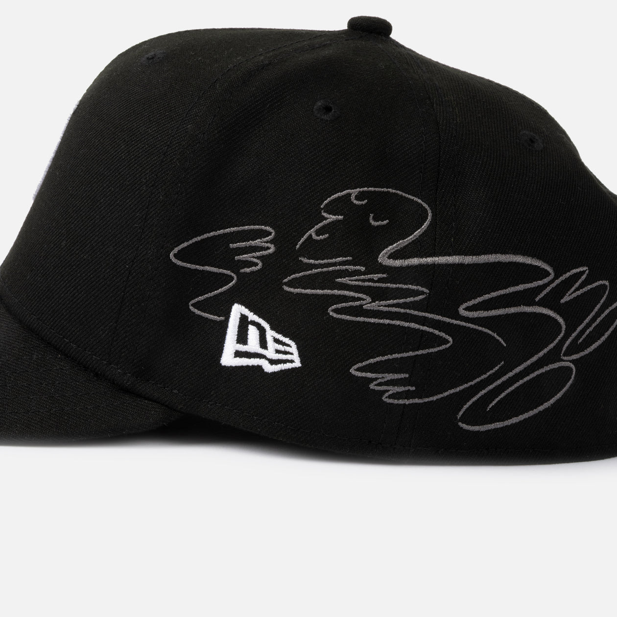チリング New Era キャップ