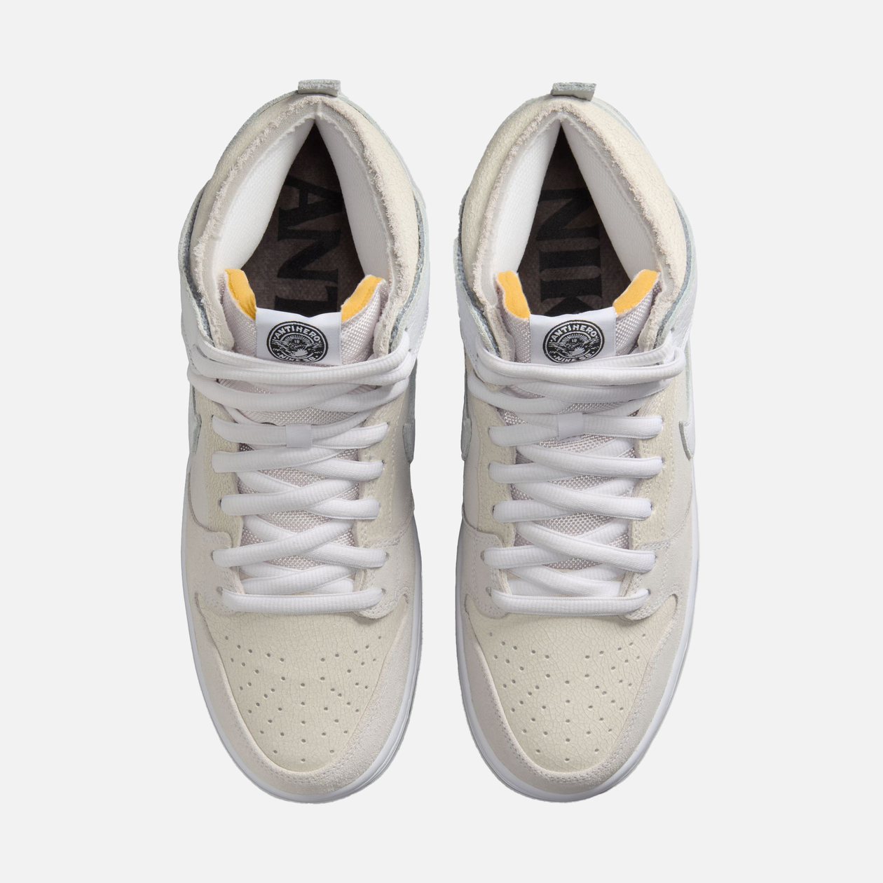 Nike SB Dunk High QS