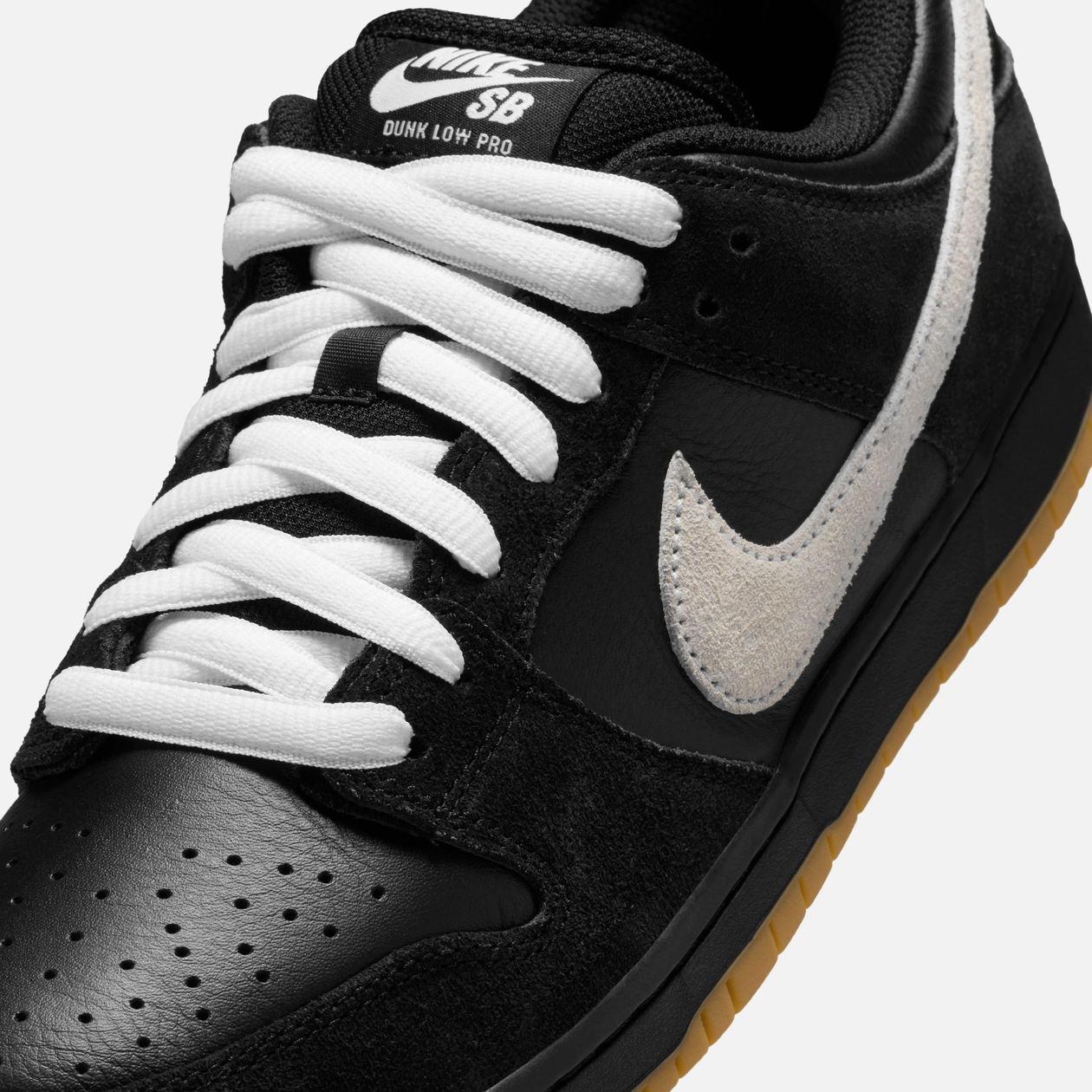 Nike SB Dunk Low Pro