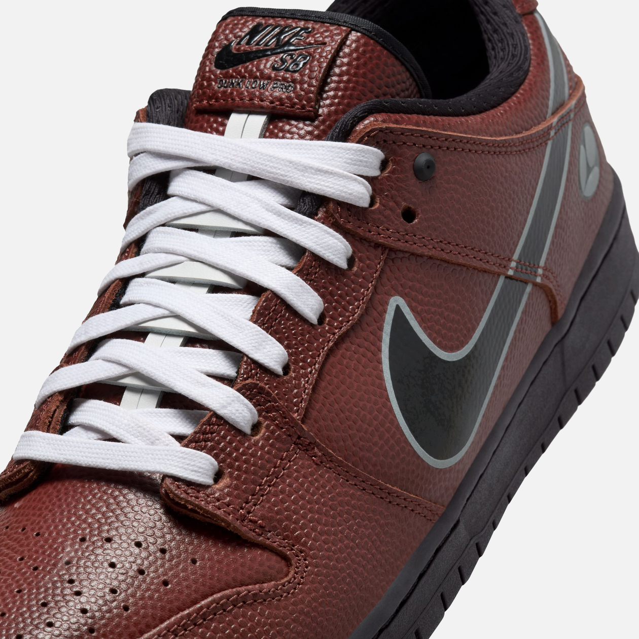 Nike SB Dunk Low Pro QS