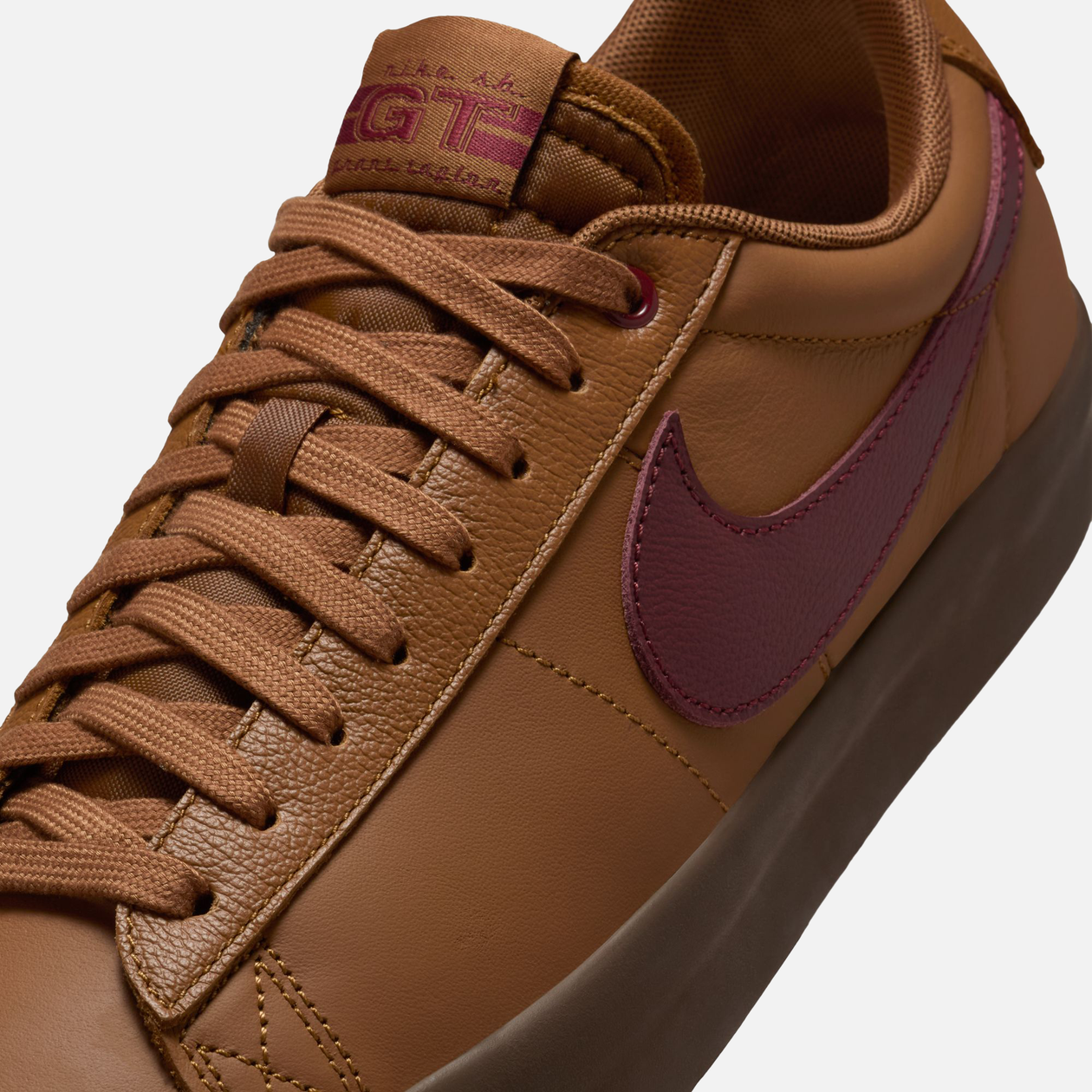 Nike SB Zoom Blazer Low Pro GT