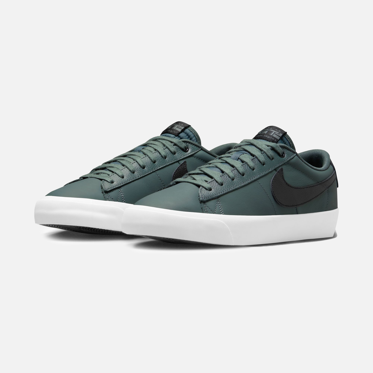 Nike SB Zoom Blazer Low Pro GT