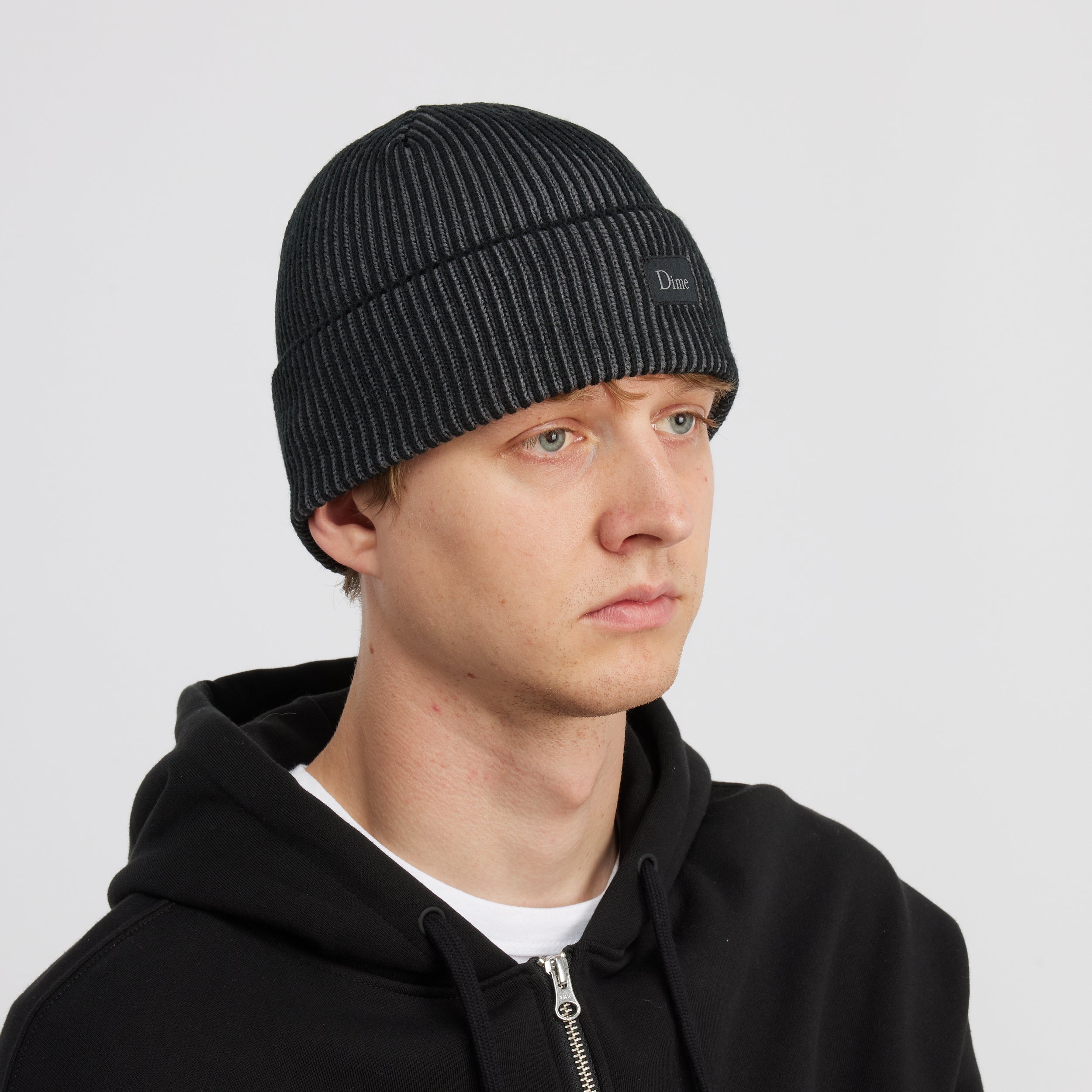 【レディースも注目】Dime Montreal Point Logo Beanie レディースも注目】Dime Montreal Point Logo Beanie