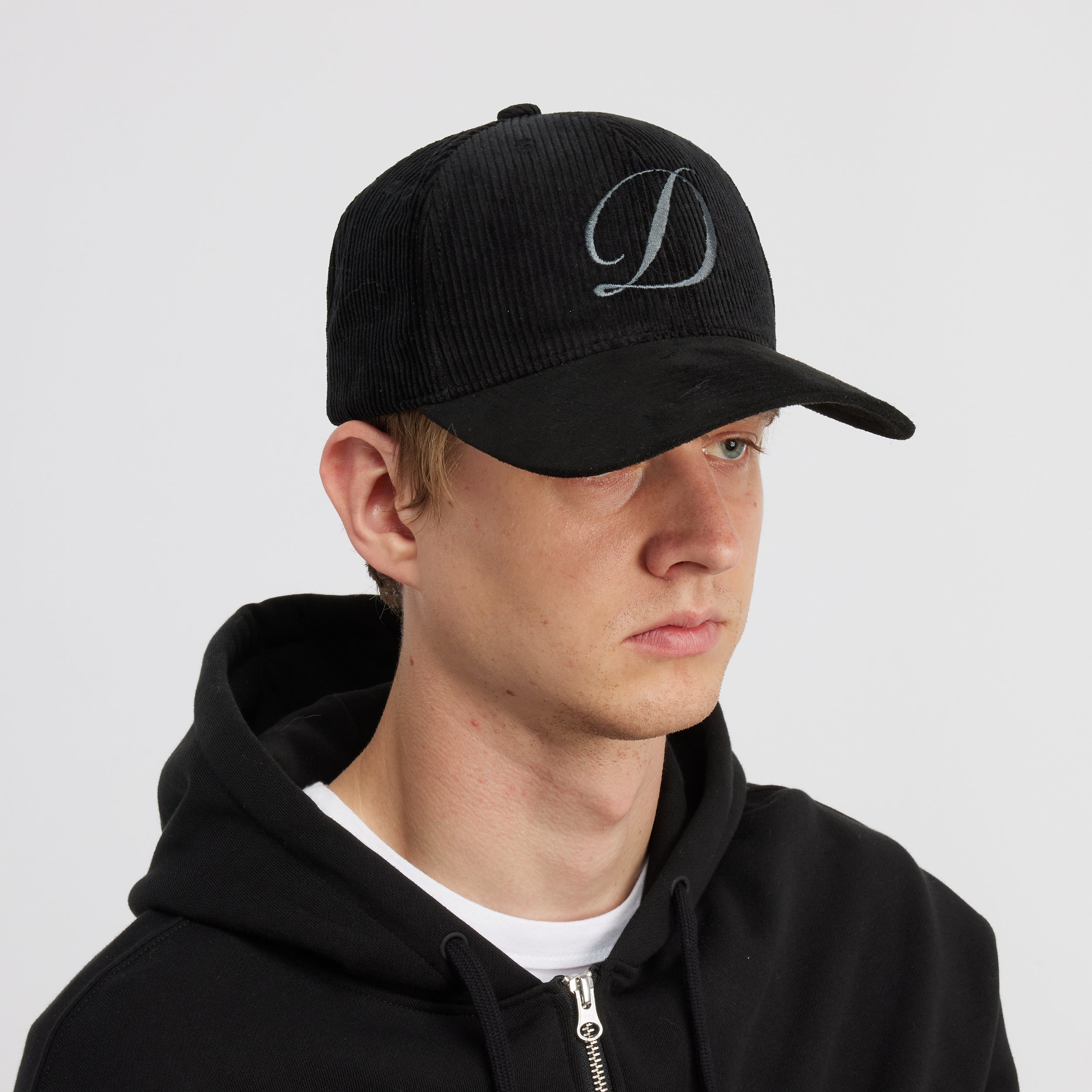 SU25_ONMODEL_HEADWEAR_CORDFULL