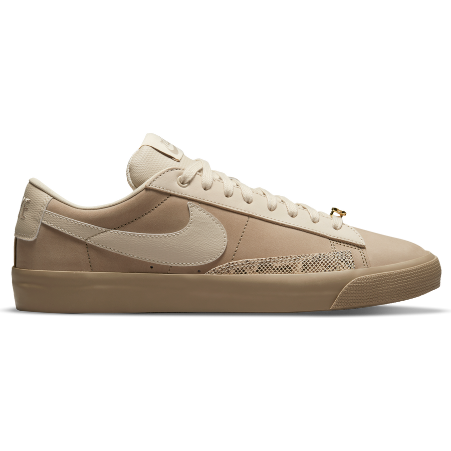 Nike sb 2025 blazer low womens